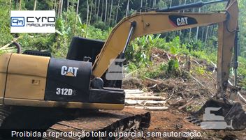 Escavadeira Caterpillar 312D2L