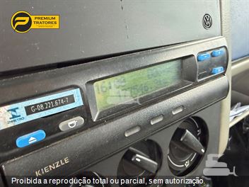 Caminhão Volkswagen 17-180 WORKER 3-Eixos 2p (diesel)