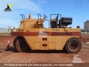 Rolo Compactador Dynapac CP221