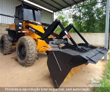 Pá Carregadeira Case W20E