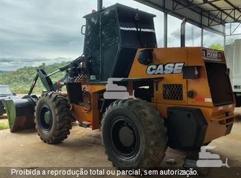 Pá Carregadeira Case W20E