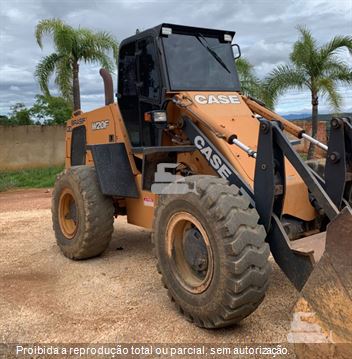 Pá Carregadeira Case W20F