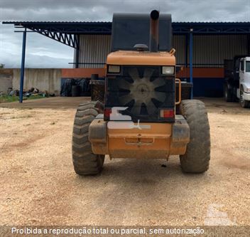 Pá Carregadeira Case W20F