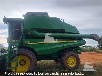 Colheitadeira John Deere S440