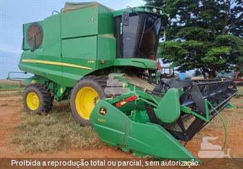 Colheitadeira John Deere S440