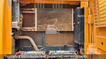 Escavadeira Case CX220B