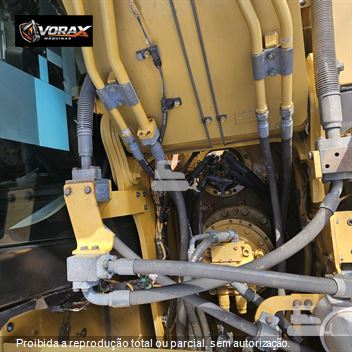 Escavadeira Caterpillar 320GC