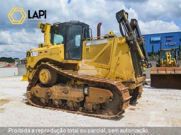 Trator de Esteira Caterpillar D8T