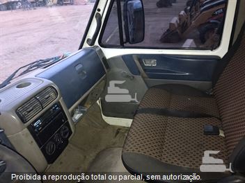 Caminhão Volkswagen 8-150 E DELIVERY 2p (diesel)