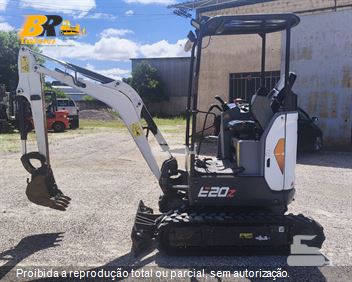 Mini-Escavadeira Bobcat E20Z