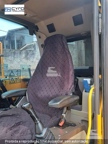 Escavadeira Volvo EC140DLCM