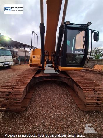 Escavadeira JCB JS200 LC