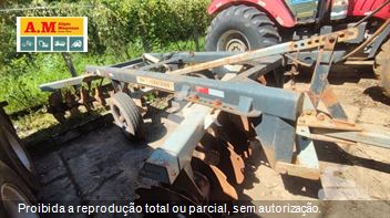 Trator Agrícola Massey Ferguson MF7140