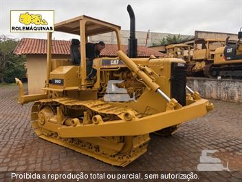 Trator de Esteira Caterpillar D6D