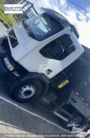 Caminhão Volvo VM 270 6x4 2p (Diesel) (E5)