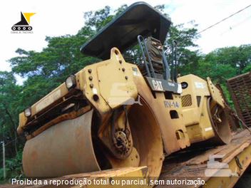 Rolo Compactador Caterpillar CB-534D