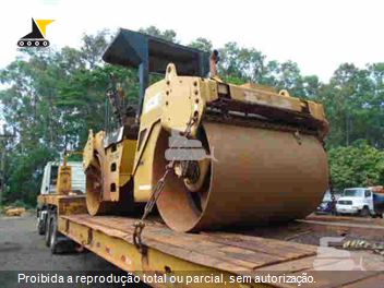 Rolo Compactador Caterpillar CB-534D