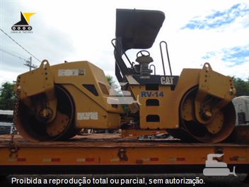 Rolo Compactador Caterpillar CB-534D
