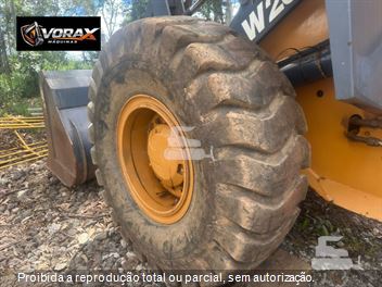 Pá Carregadeira Case W20E