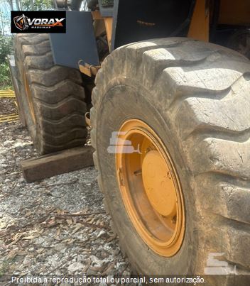 Pá Carregadeira Case W20E