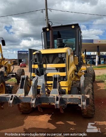 Motoniveladora New Holland RG170B