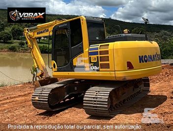 Escavadeira Komatsu PC130
