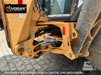 Retro Escavadeira Case 580N