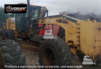 Motoniveladora John Deere 670G