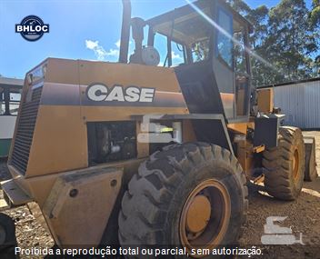 Pá Carregadeira Case W20E