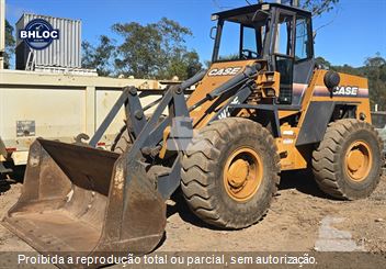 Pá Carregadeira Case W20E