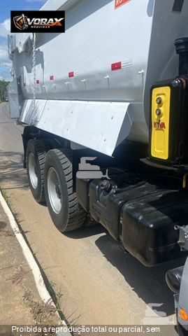 Caminhão Mercedes-Benz Axor 4144 K 6x4 2p (Diesel) (E5)