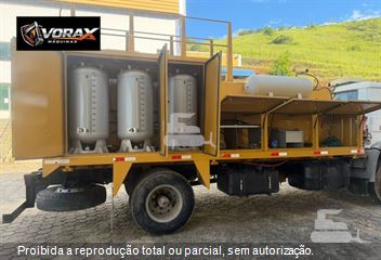 Caminhão Volkswagen 13-180/13-180 E Worker 2p (Diesel)