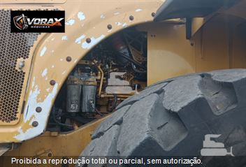 Pá Carregadeira Caterpillar 966L