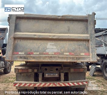 Caminhão Mercedes-Benz Axor 2831 6x4 2p (Diesel) (E5)