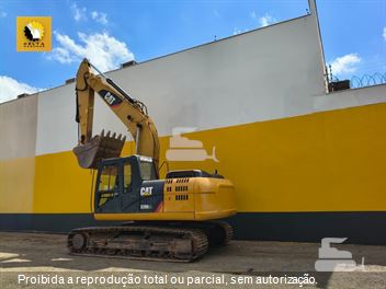 Escavadeira Caterpillar 320DL
