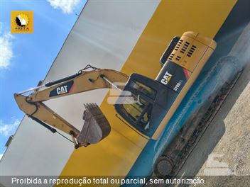 Escavadeira Caterpillar 320DL
