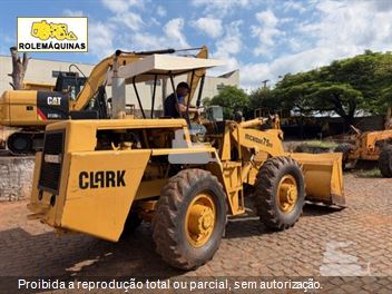 Pá Carregadeira Michigan 75III
