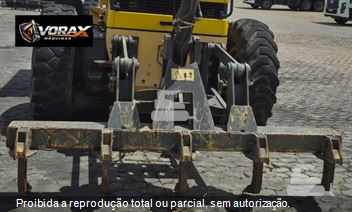 Motoniveladora New Holland RG140B