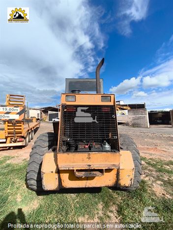 Pá Carregadeira Case W20E