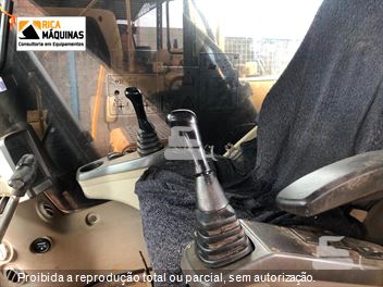 Escavadeira Volvo EC220D
