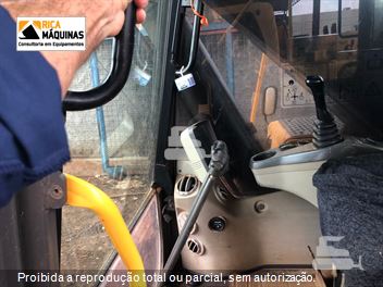 Escavadeira Volvo EC220D
