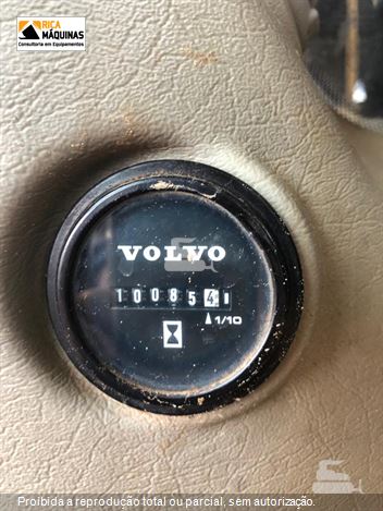 Escavadeira Volvo EC220D