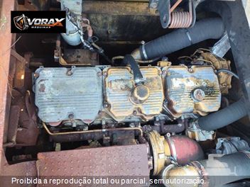 Escavadeira Caterpillar 374DL