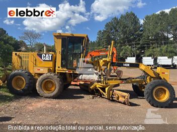 Motoniveladora Caterpillar 140K