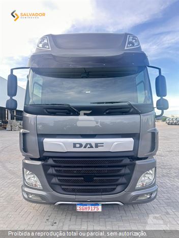 Caminhão DAF CF FAC 310 8X2 Sleep.Cab Aut. (Die.)(E6)
