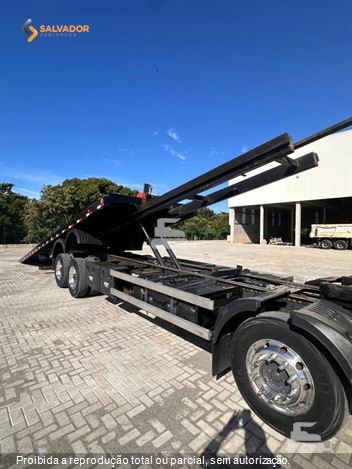 Caminhão DAF CF FAC 310 8X2 Sleep.Cab Aut. (Die.)(E6)