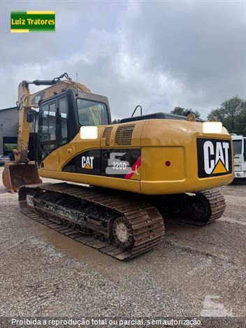 Escavadeira Caterpillar 320D2L