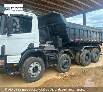 Caminhão Scania P-124 CB 360 8x4 NZ 2p (diesel)