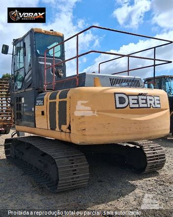 Escavadeira John Deere 210GLC