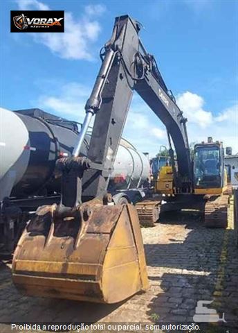 Escavadeira John Deere 210GLC